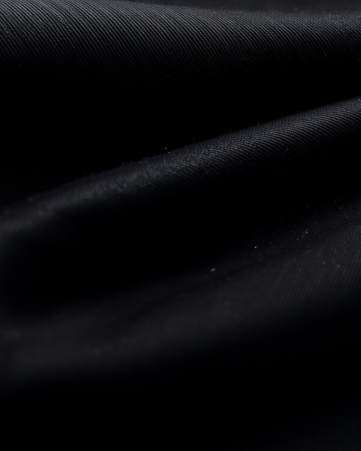 Black Ice cloth by Cavani